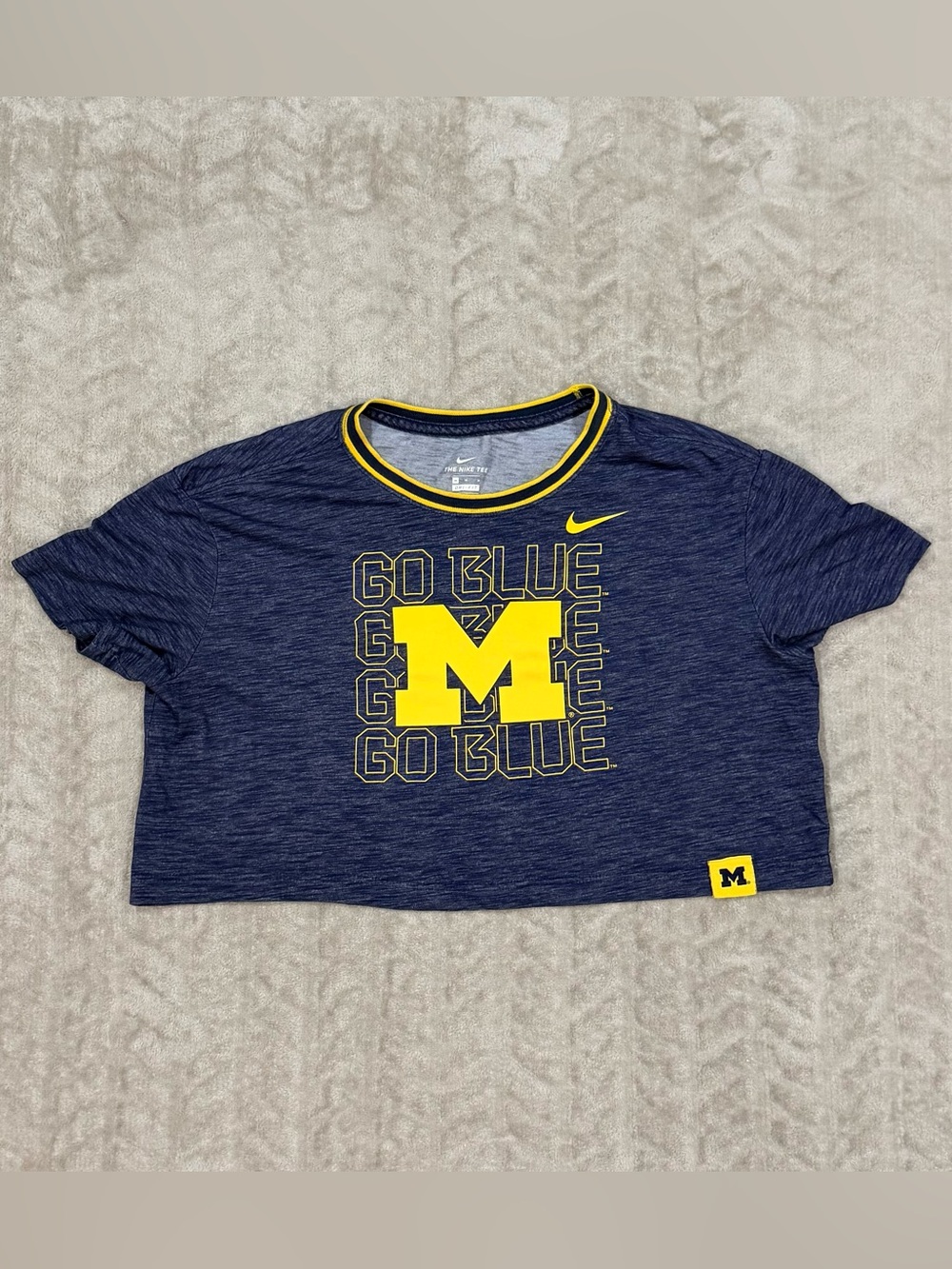 Nike Michigan Wolverines Heathered Navy Cropped Tee Sz M Collegiate Athleisure